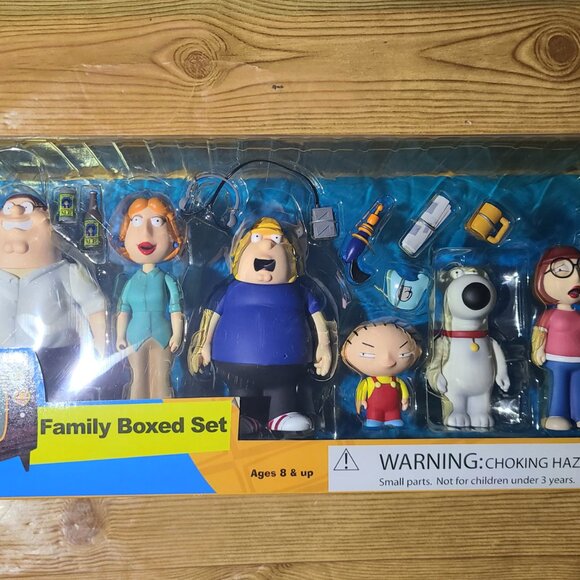 Family Guy Boxed Set (NEW) - Picture 2 of 6